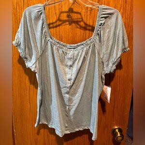 Women’s brand new Sonoma Polar Lake color top